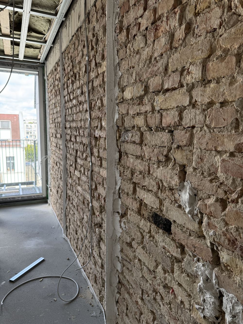 Freigelegte Kappendecke aus Ziegel im Bestandsgeschoss